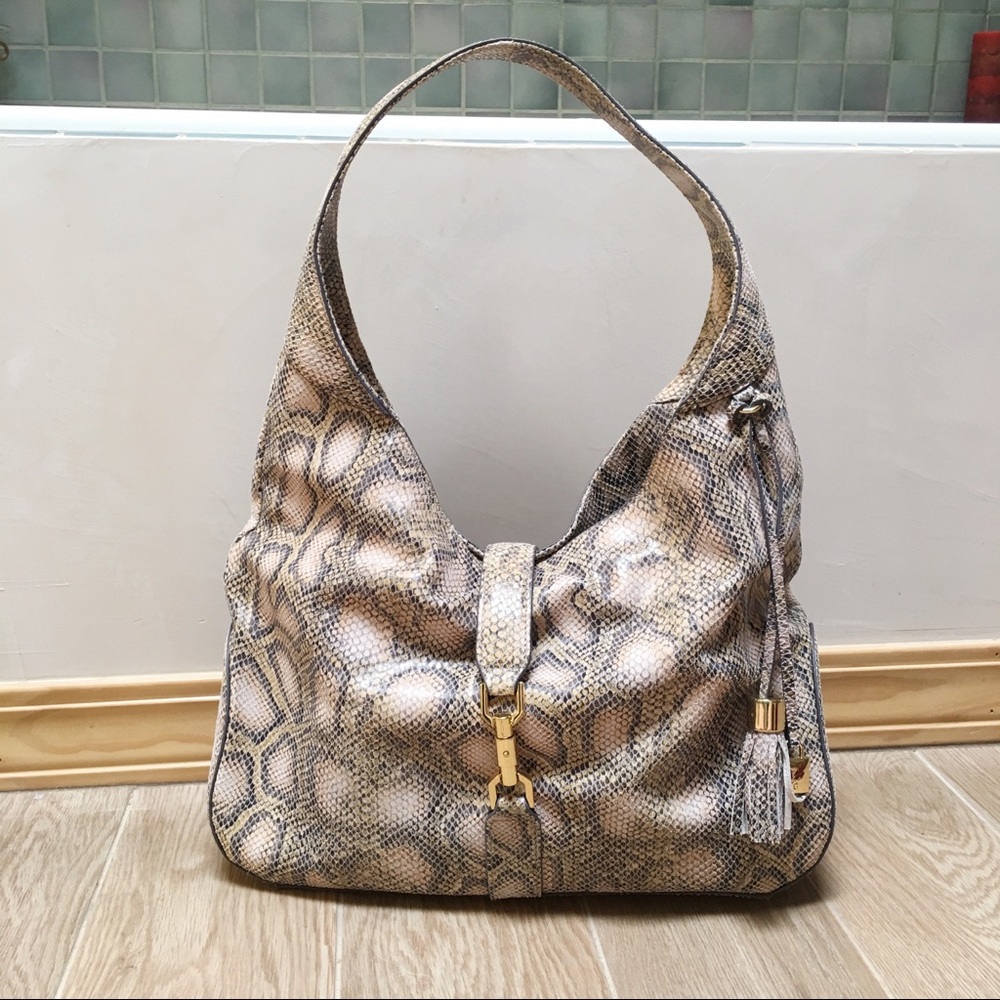 Gili snakeskin purse